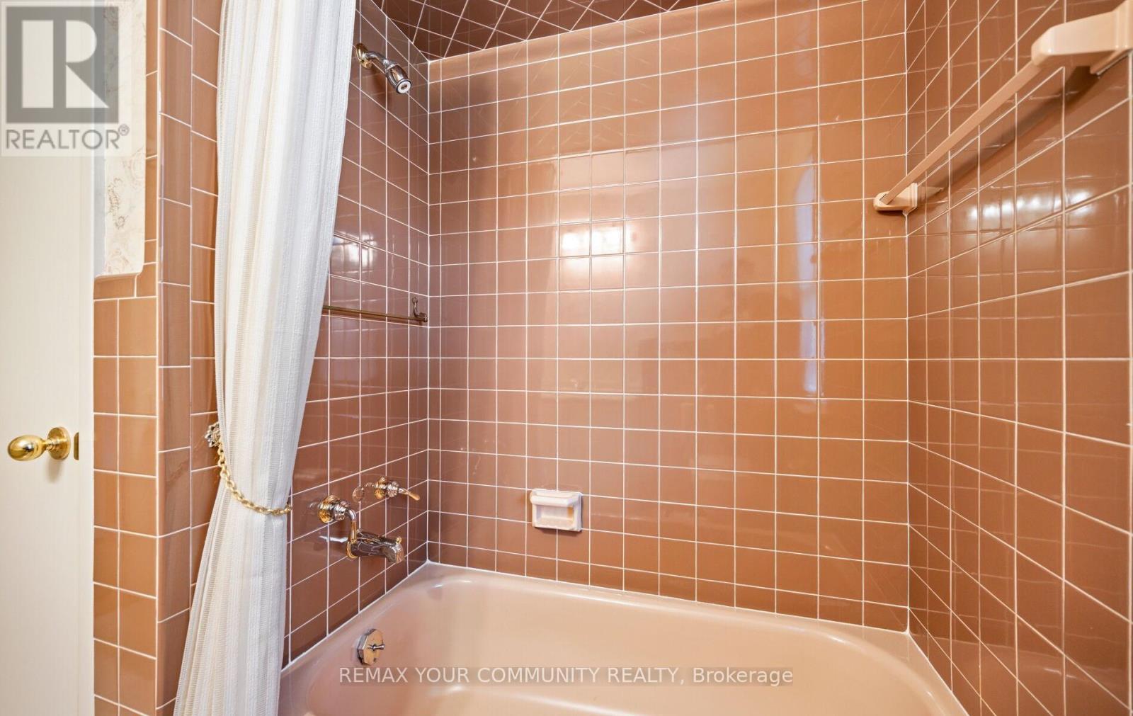 628 Shenandoah Drive, Mississauga, ON - Indoor Photo Showing Bathroom