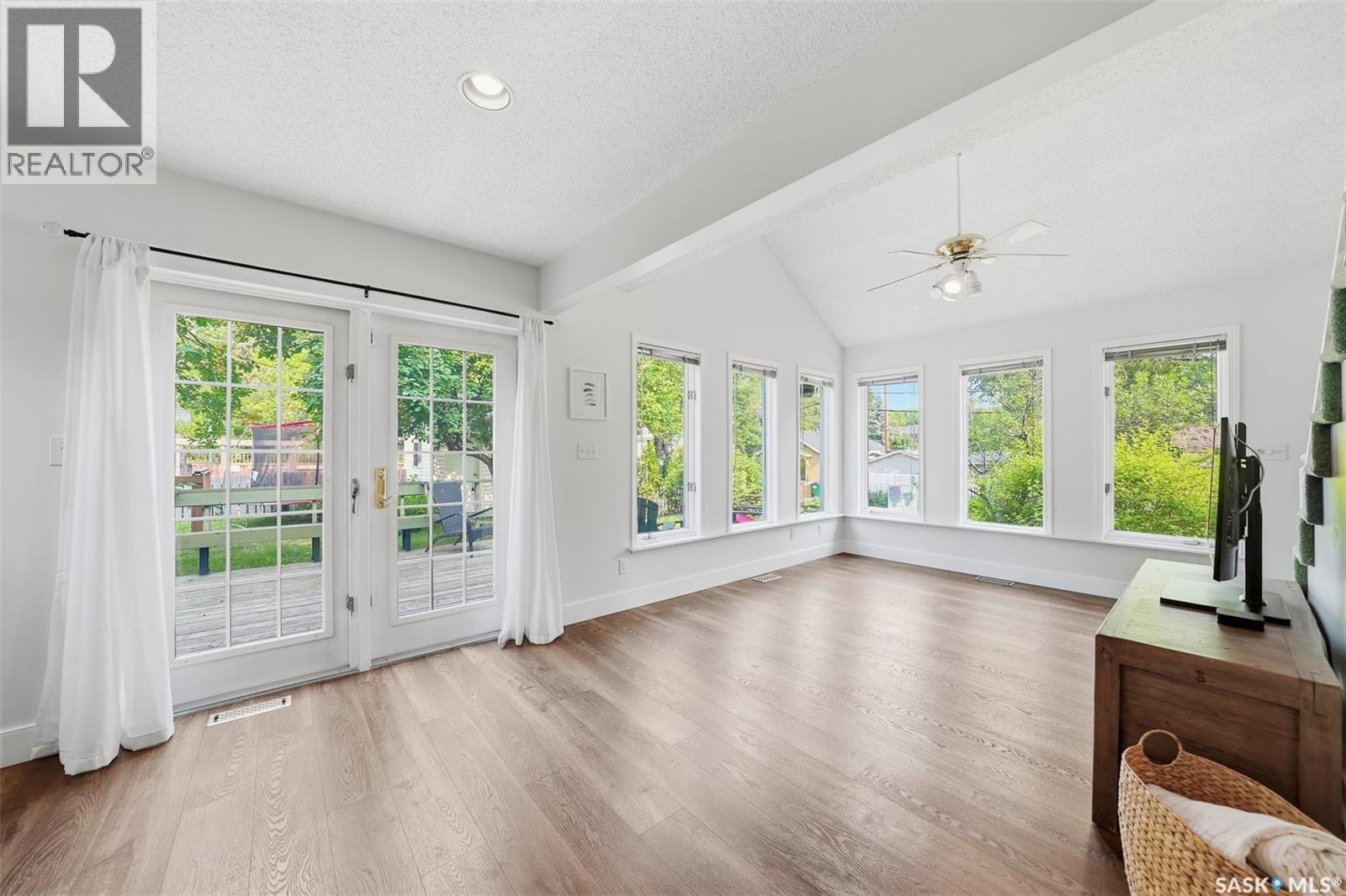 627 9Th Avenue N, Saskatoon, SK - Indoor