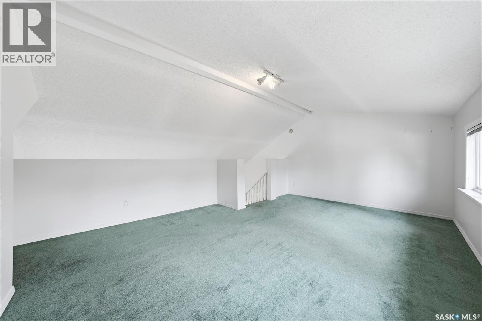 627 9Th Avenue N, Saskatoon, SK - Indoor