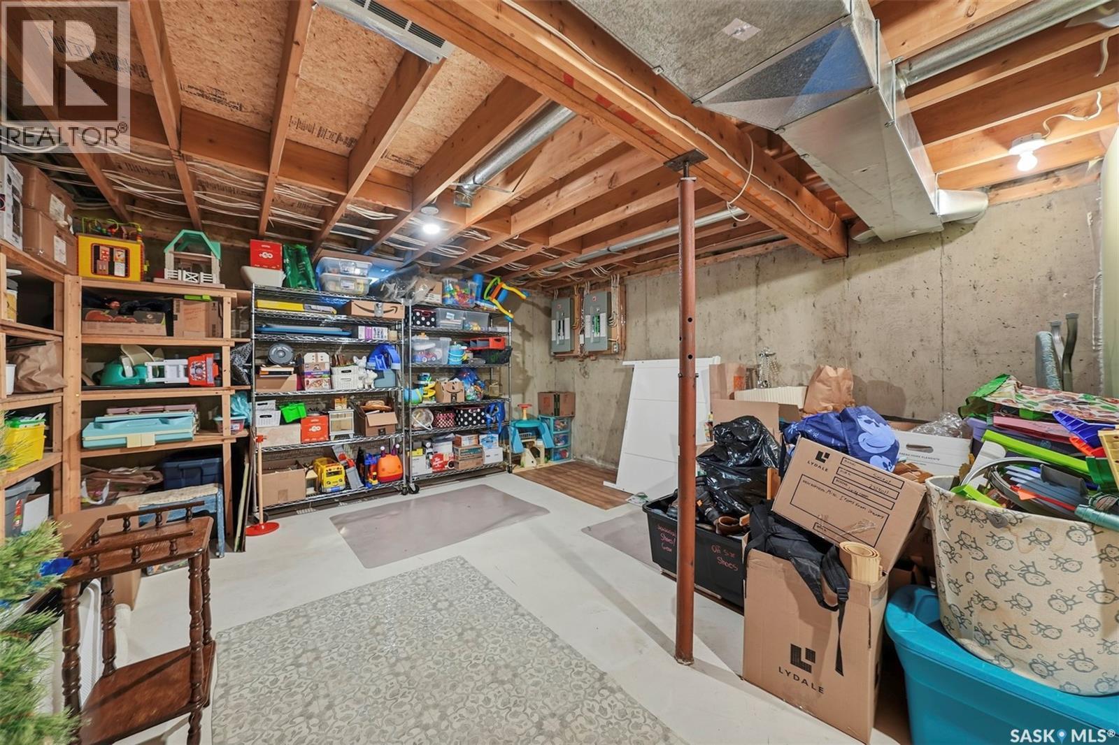 627 9Th Avenue N, Saskatoon, SK - Indoor Photo Showing Basement