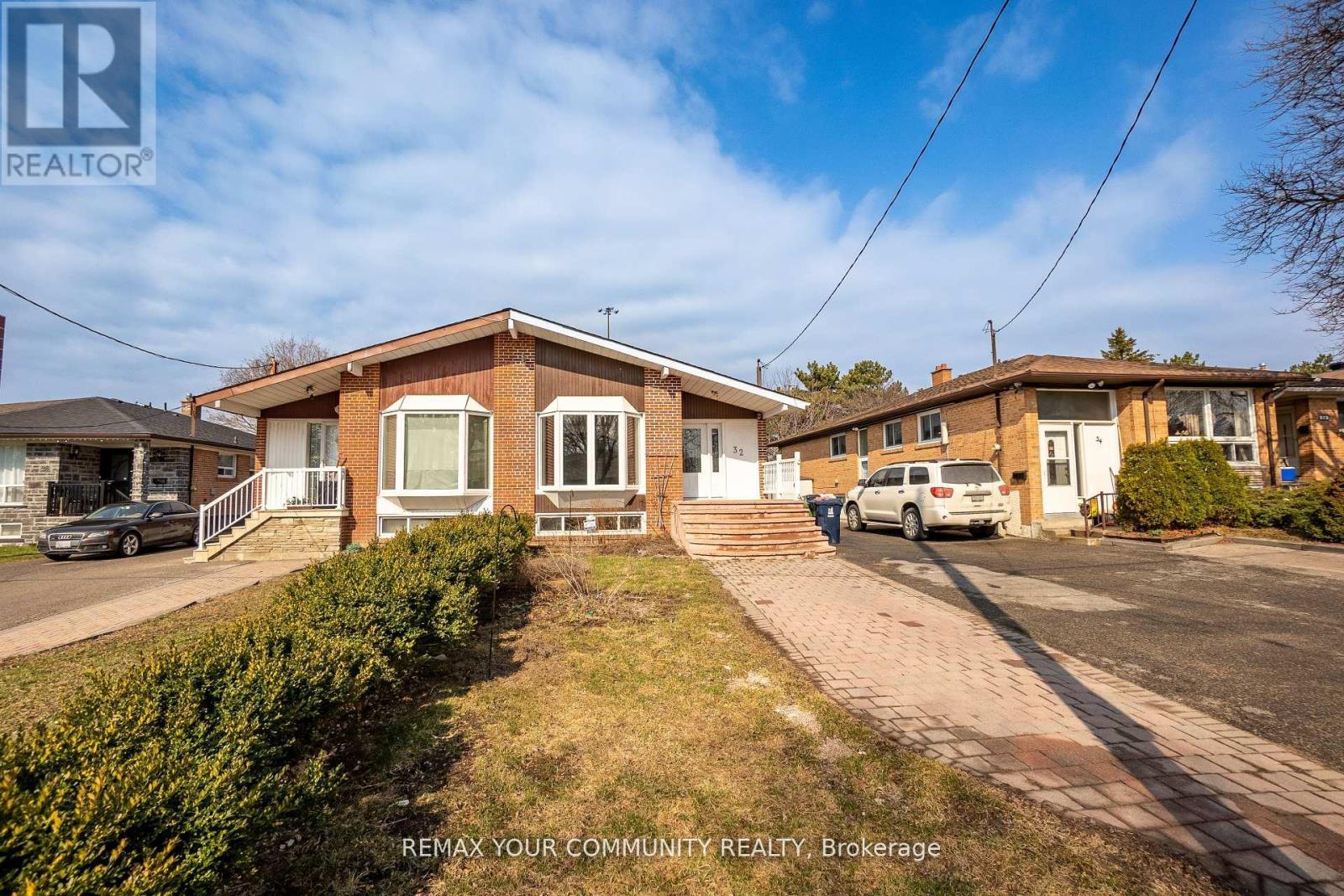 32 Marbury Crescent, Toronto, ON - Outdoor