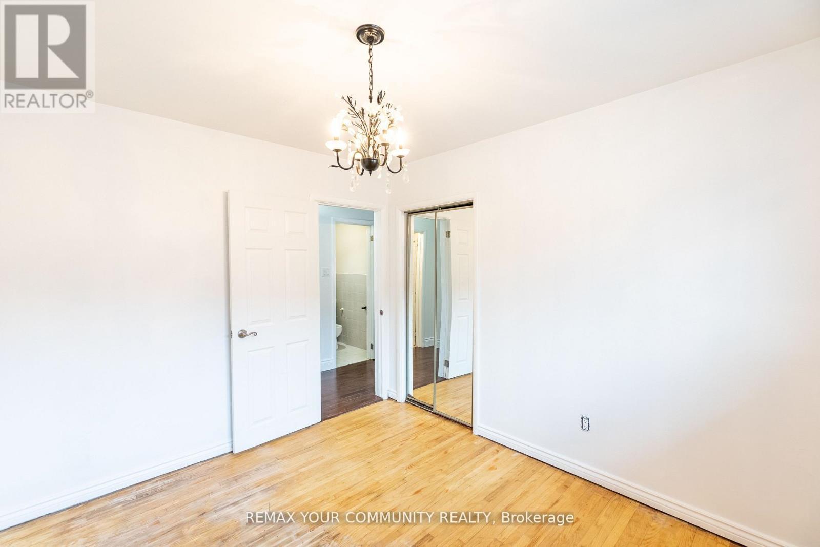 32 Marbury Crescent, Toronto, ON - Indoor Photo Showing Other Room