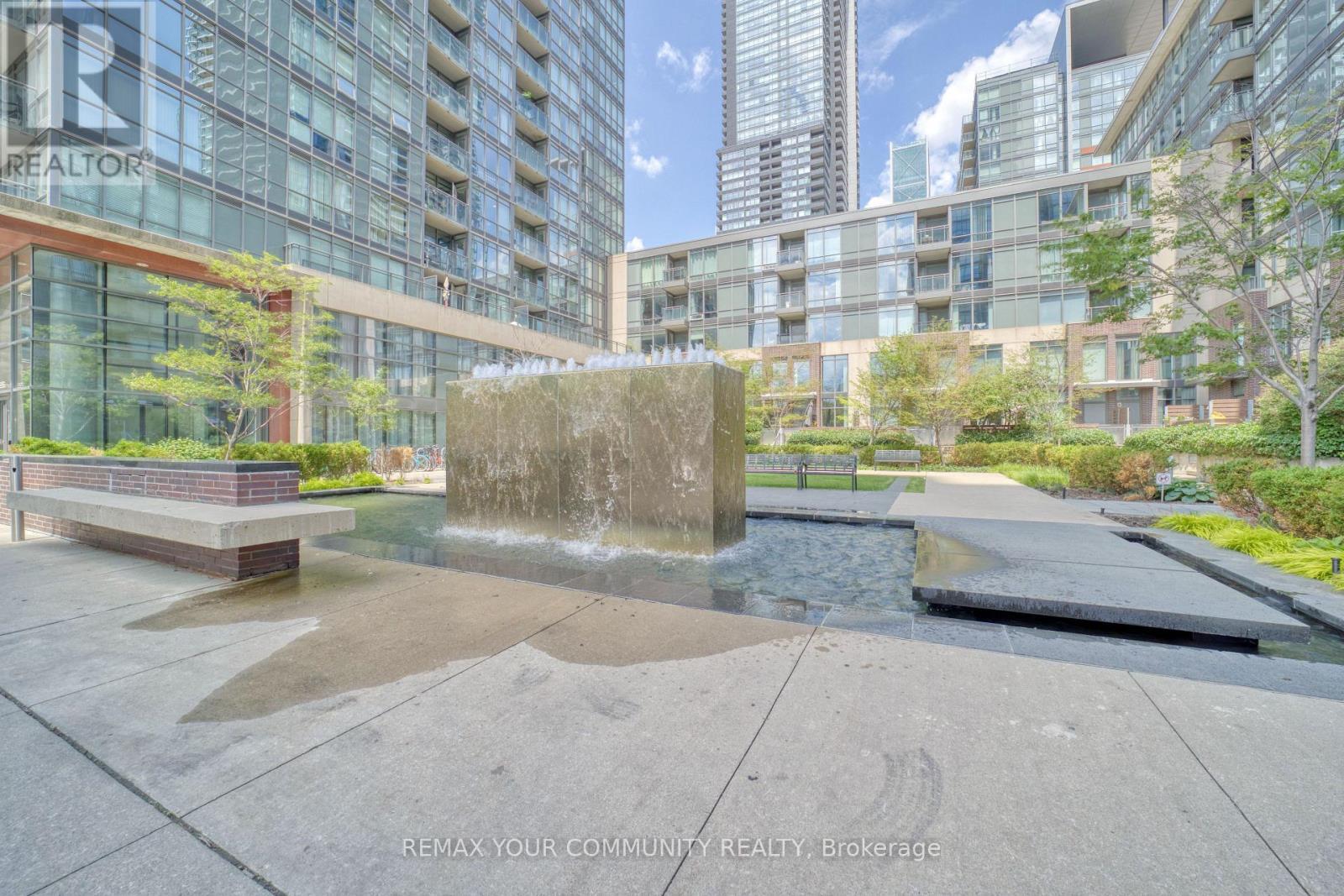 2809 - 11 Brunel Court, Toronto, ON - Outdoor