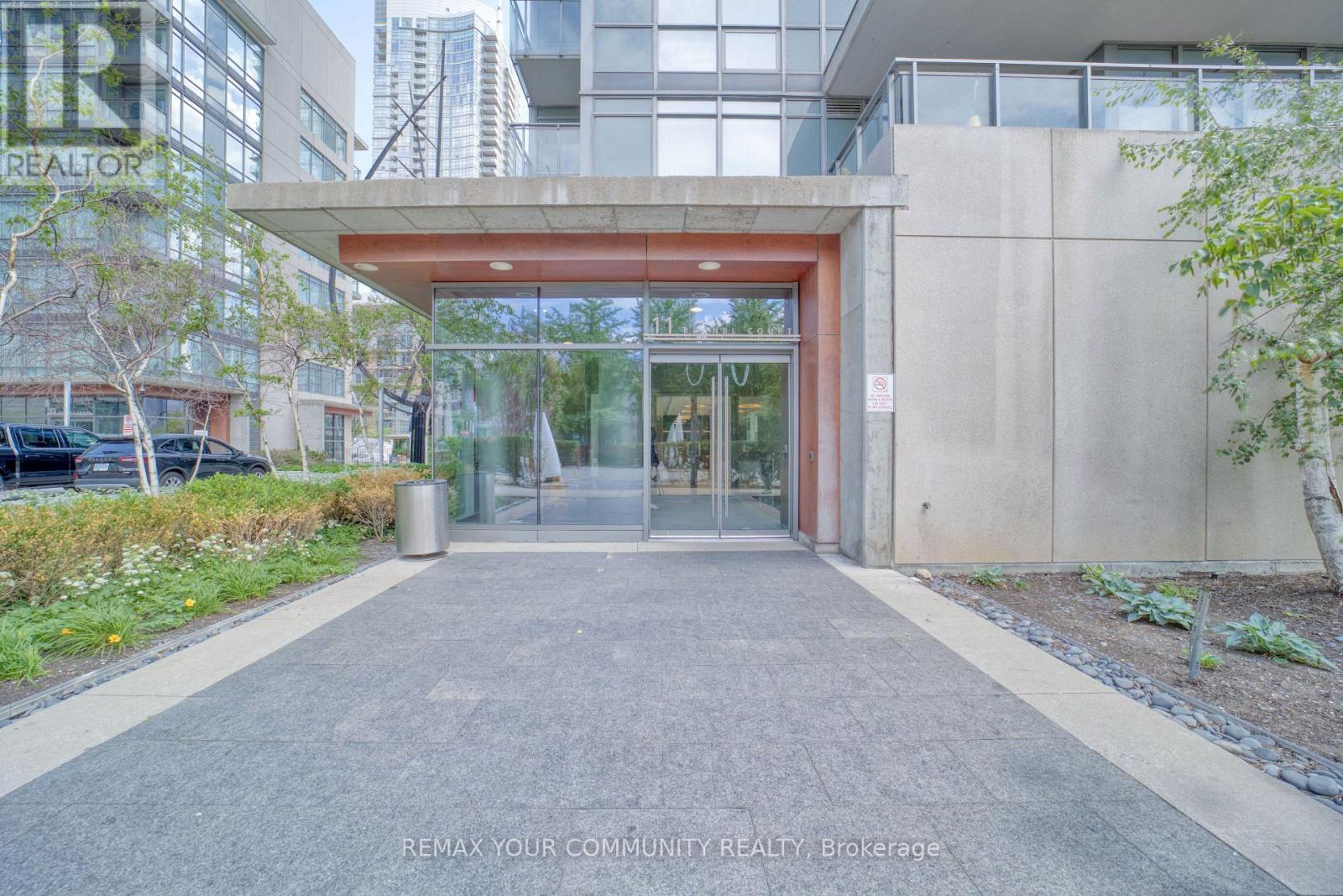 2809 - 11 Brunel Court, Toronto, ON - Outdoor