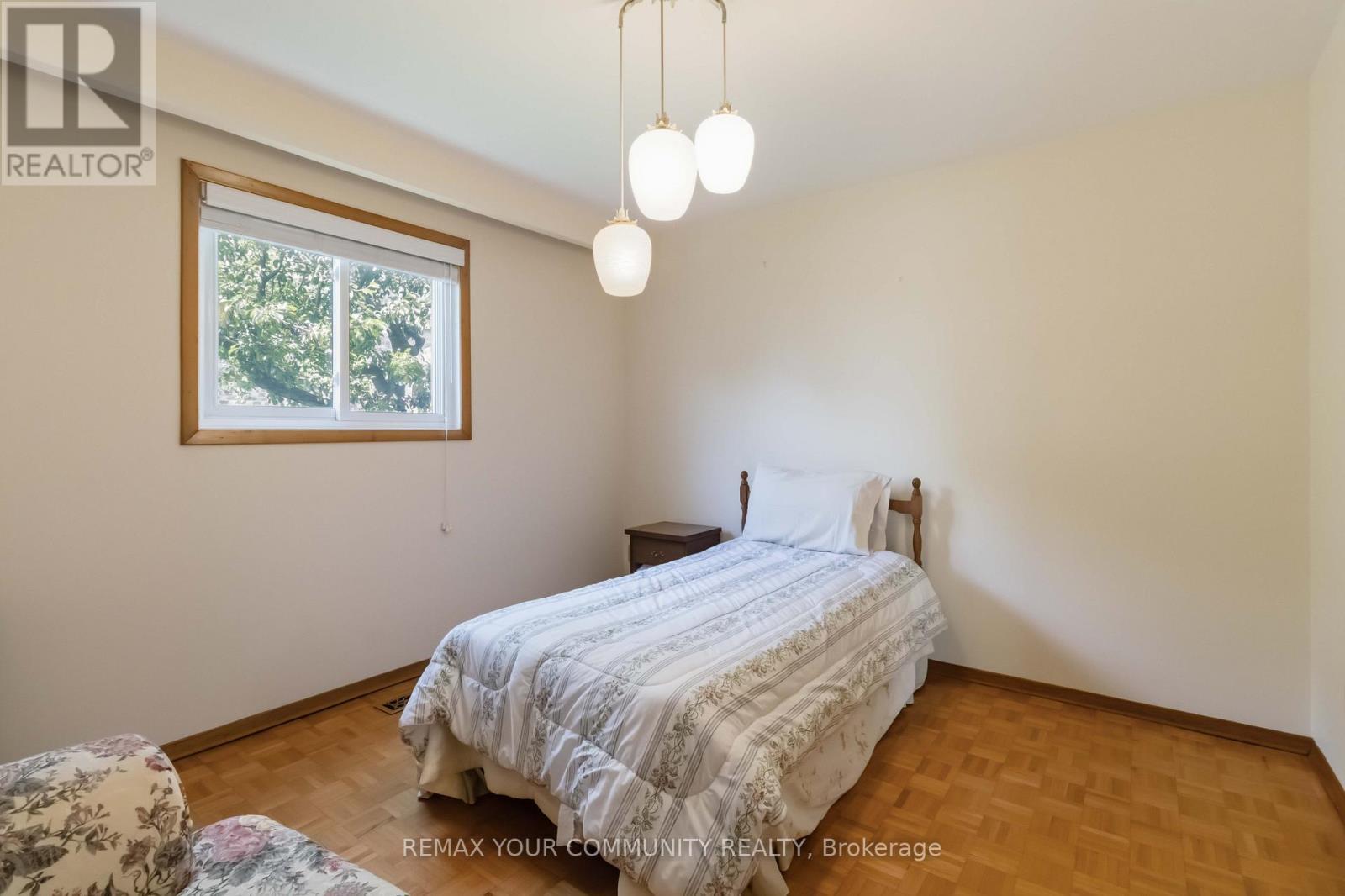 17 Harris Crescent, Vaughan, ON - Indoor Photo Showing Bedroom