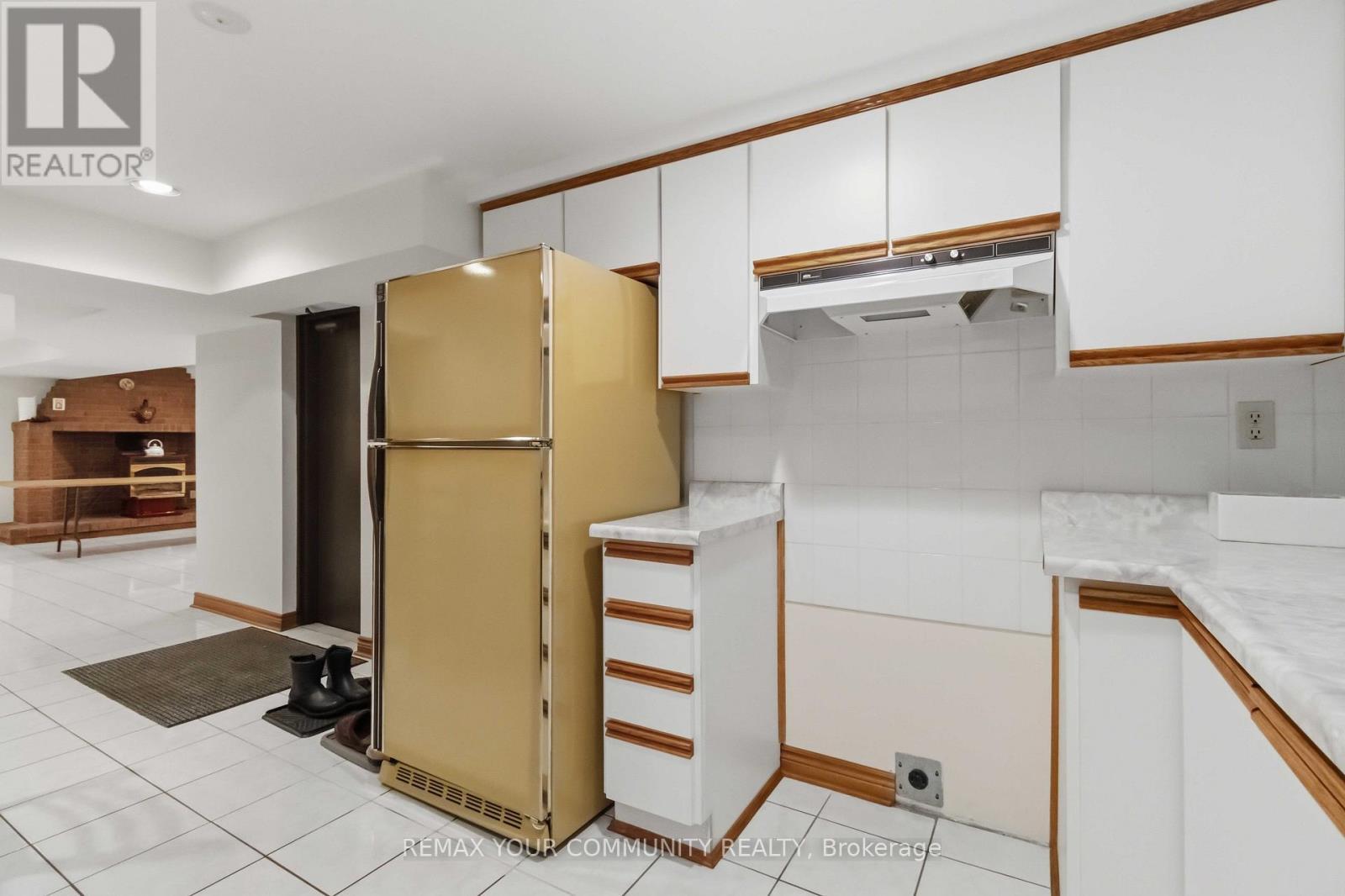 17 Harris Crescent, Vaughan, ON - Indoor