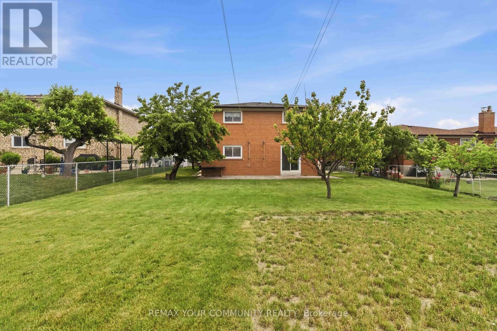 17 Harris Crescent, Vaughan, ON - Outdoor