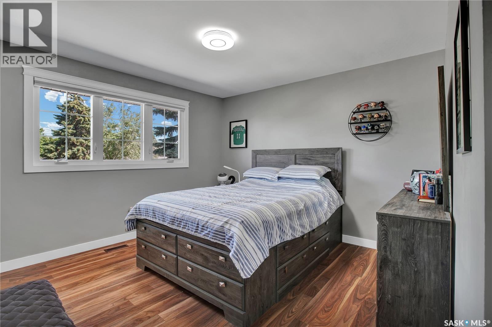 217 Mount Allison Crescent, Saskatoon, SK - Indoor Photo Showing Bedroom