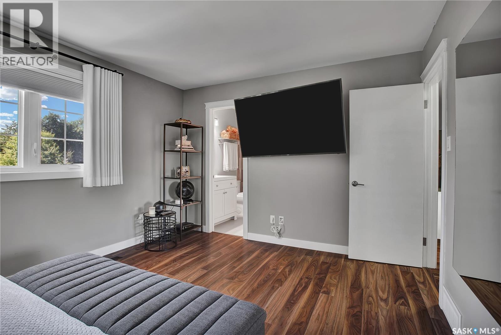 217 Mount Allison Crescent, Saskatoon, SK - Indoor Photo Showing Bedroom