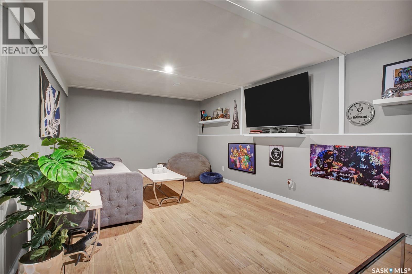 217 Mount Allison Crescent, Saskatoon, SK - Indoor