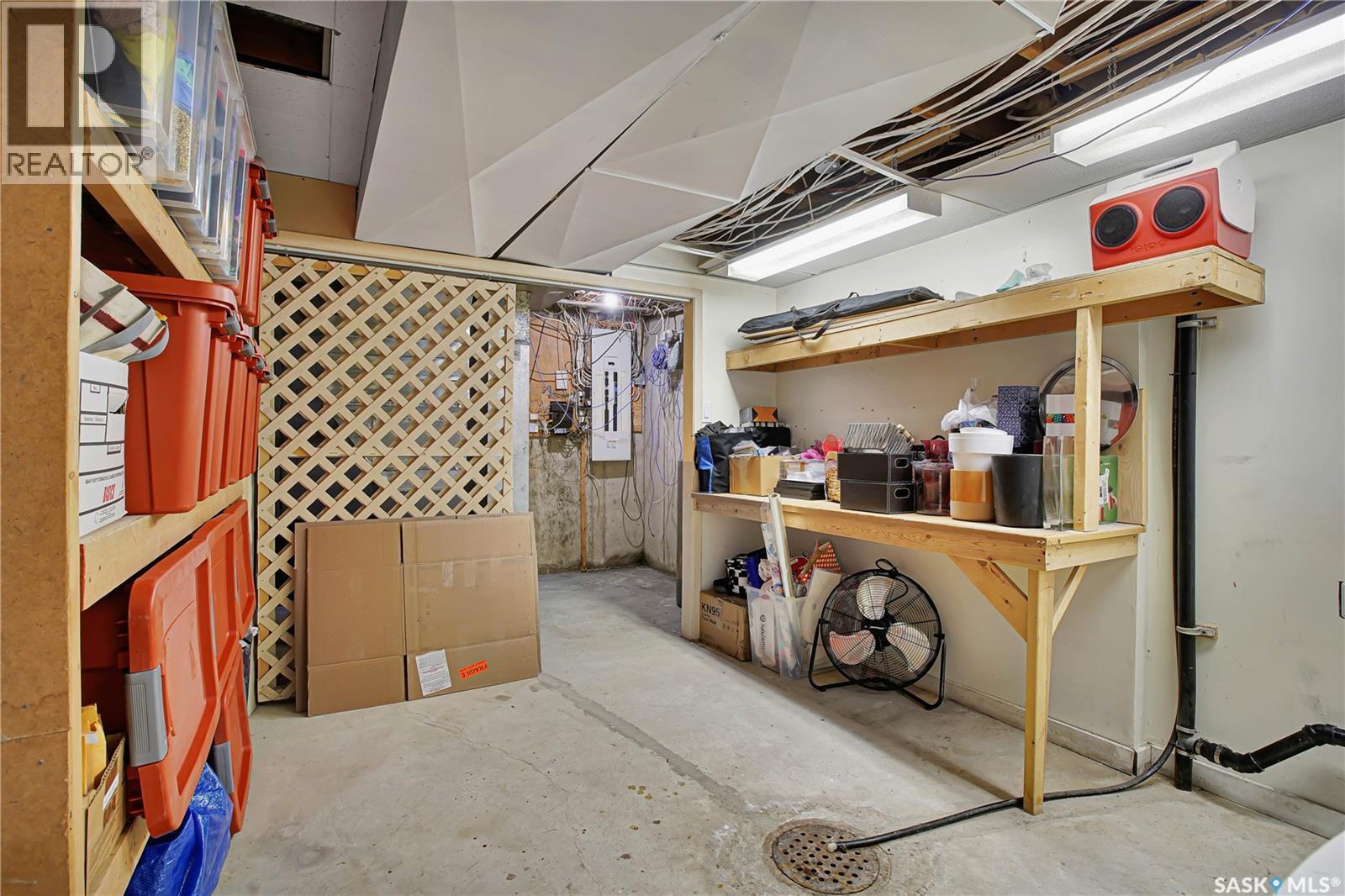 217 Mount Allison Crescent, Saskatoon, SK - Indoor