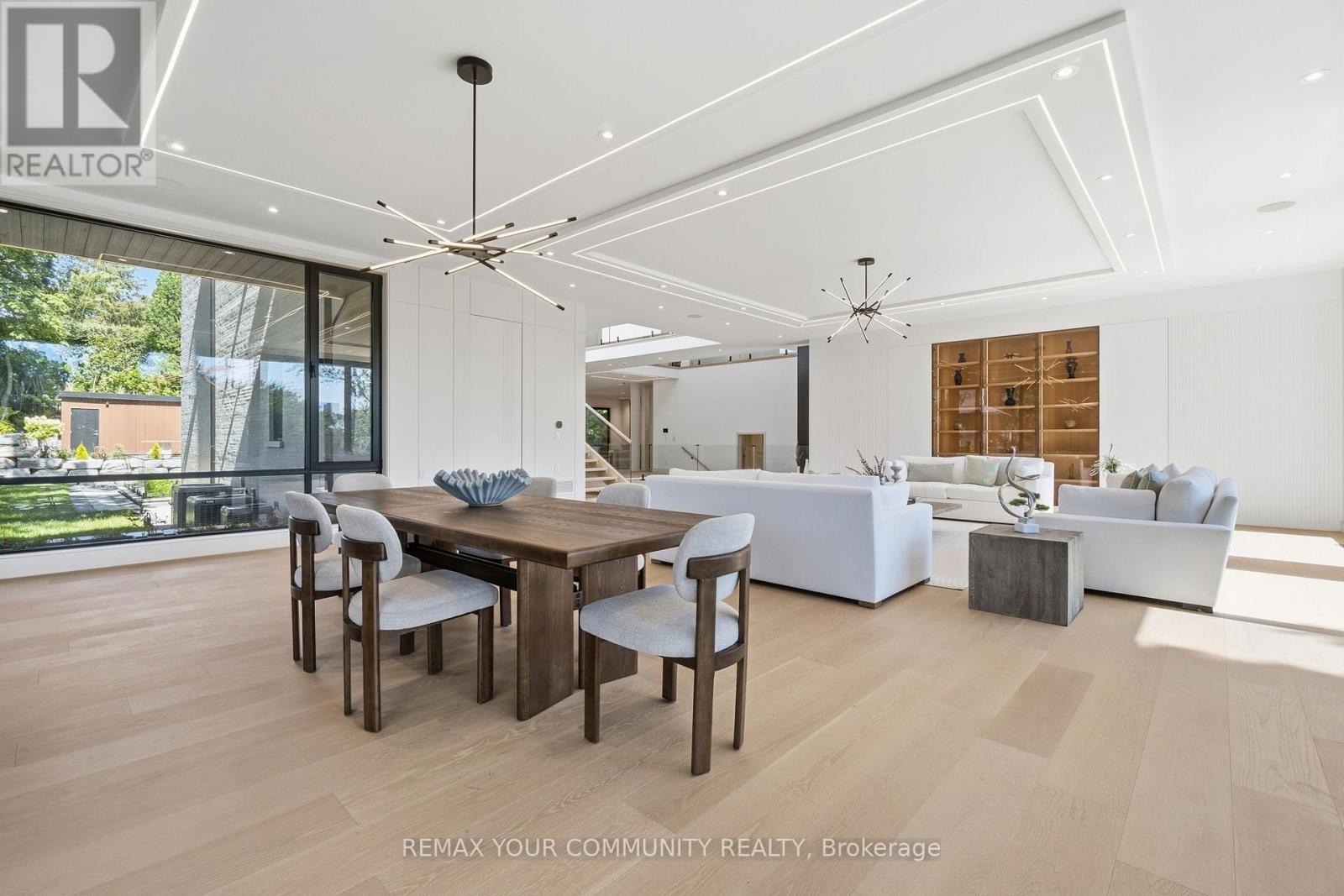35 Riverside Boulevard, Vaughan, ON - Indoor Photo Showing Dining Room