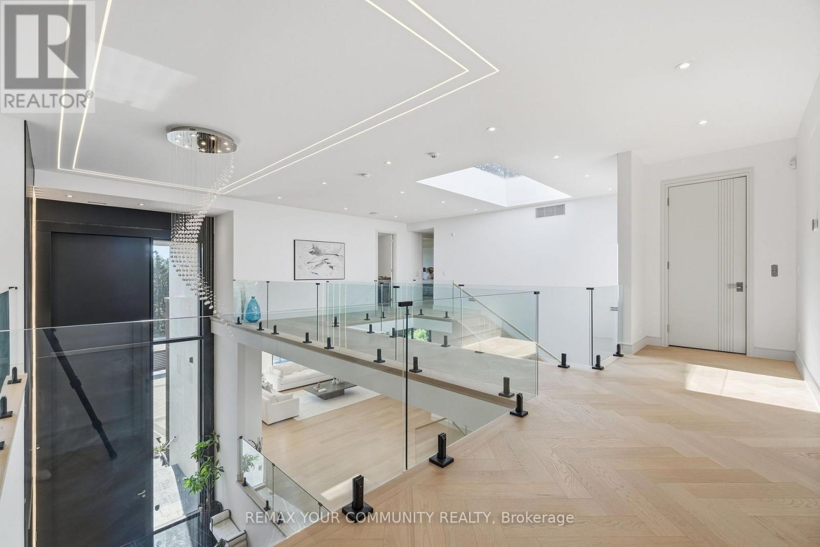 35 Riverside Boulevard, Vaughan, ON - Indoor Photo Showing Other Room