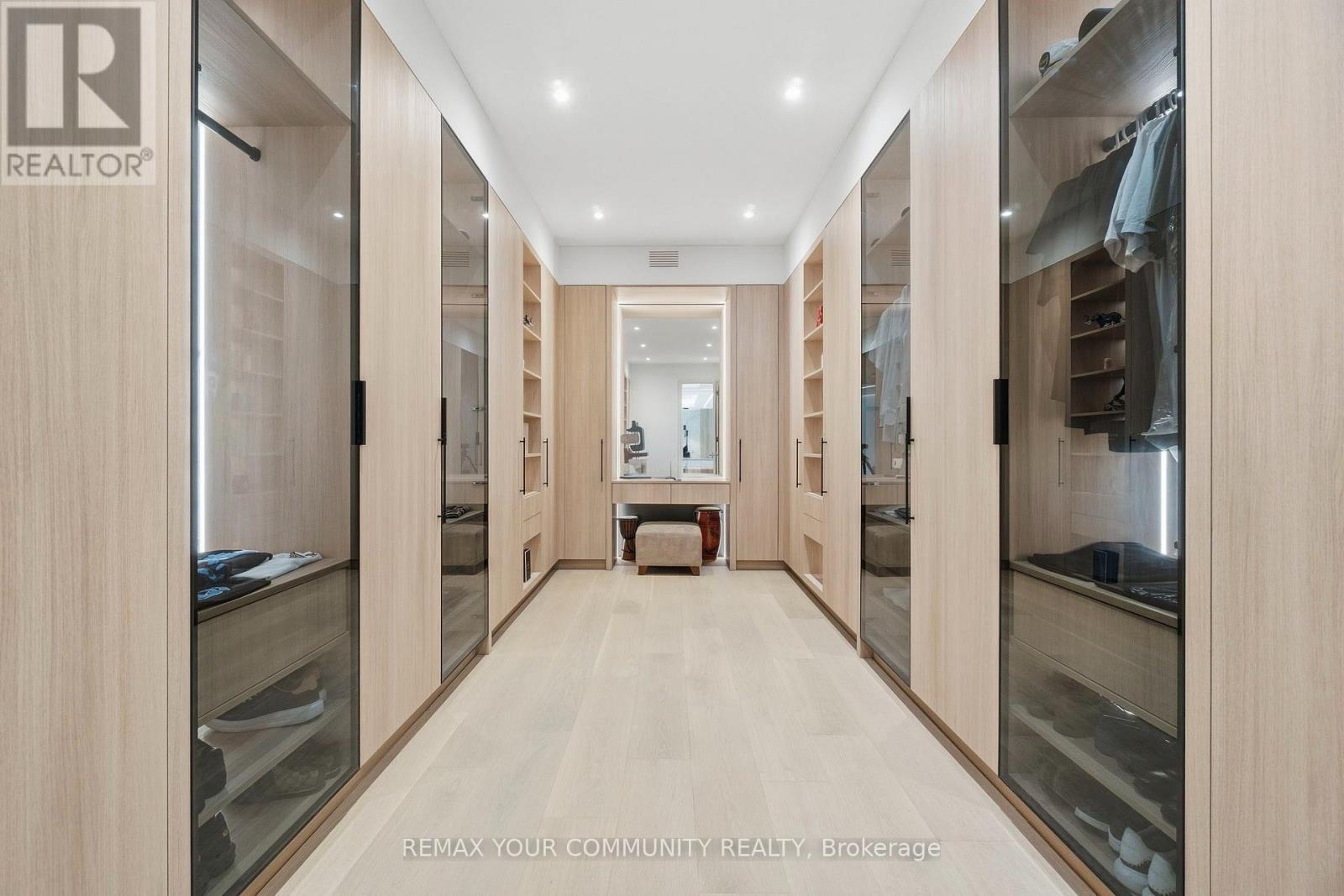 35 Riverside Boulevard, Vaughan, ON - Indoor Photo Showing Other Room
