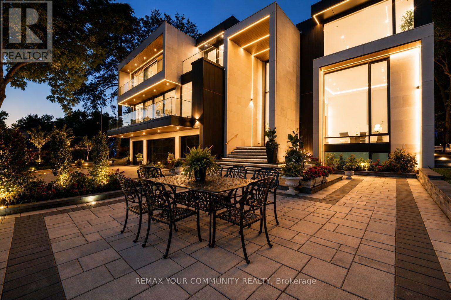 35 Riverside Boulevard, Vaughan, ON - Outdoor