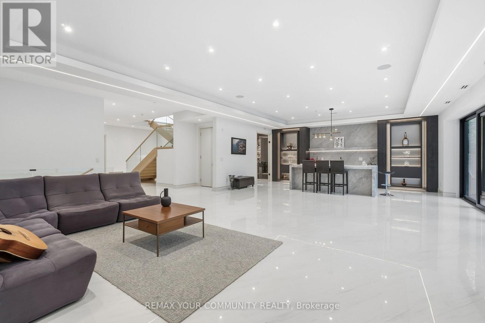 35 Riverside Boulevard, Vaughan, ON - Indoor