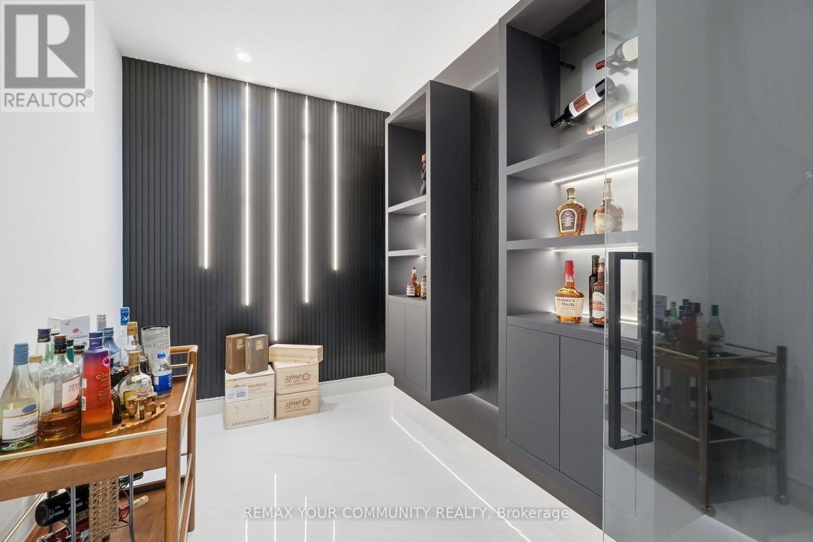 35 Riverside Boulevard, Vaughan, ON - Indoor Photo Showing Other Room