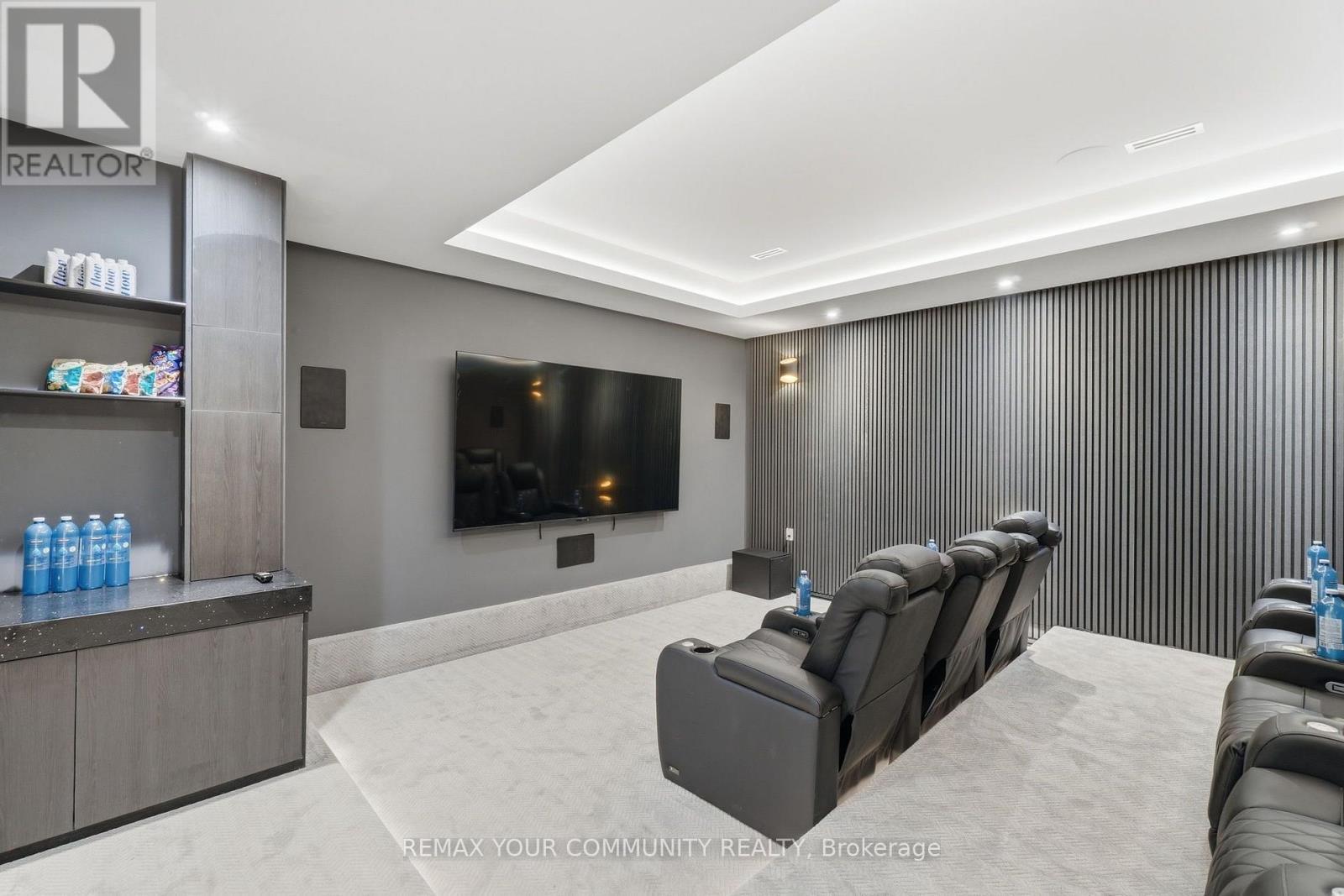 35 Riverside Boulevard, Vaughan, ON - Indoor