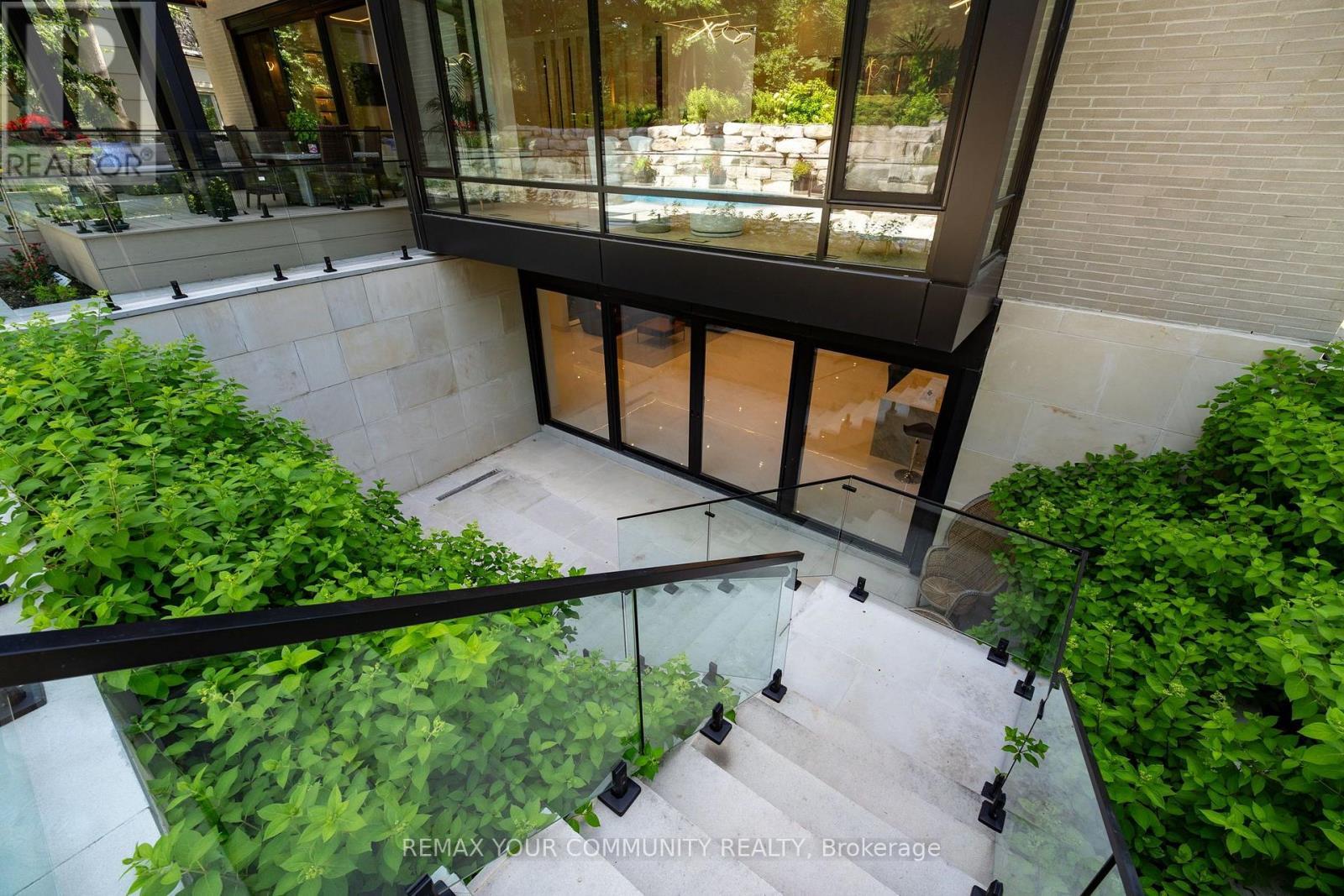 35 Riverside Boulevard, Vaughan, ON - Outdoor With Exterior