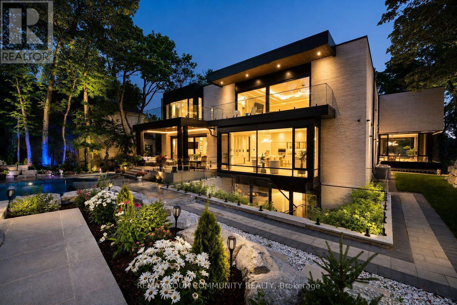 35 Riverside Boulevard, Vaughan, ON - Outdoor