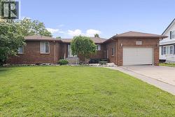 2059 LESPERANCE Tecumseh, ON N8X 1Y8