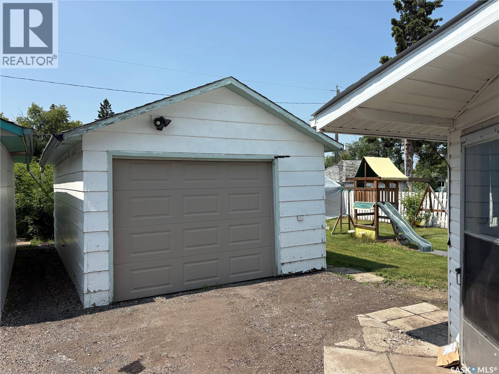 129 3Rd Street Ne, Wadena, SK - Outdoor With Exterior