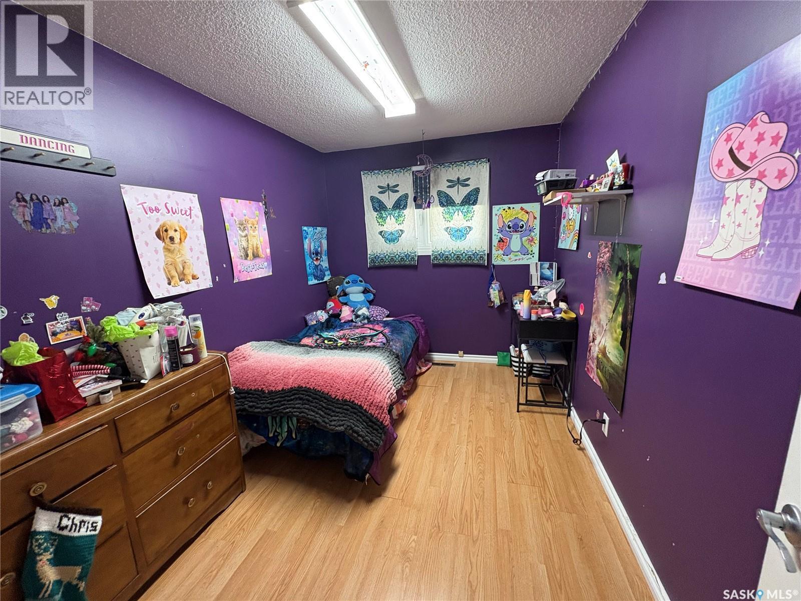 129 3Rd Street Ne, Wadena, SK - Indoor Photo Showing Bedroom