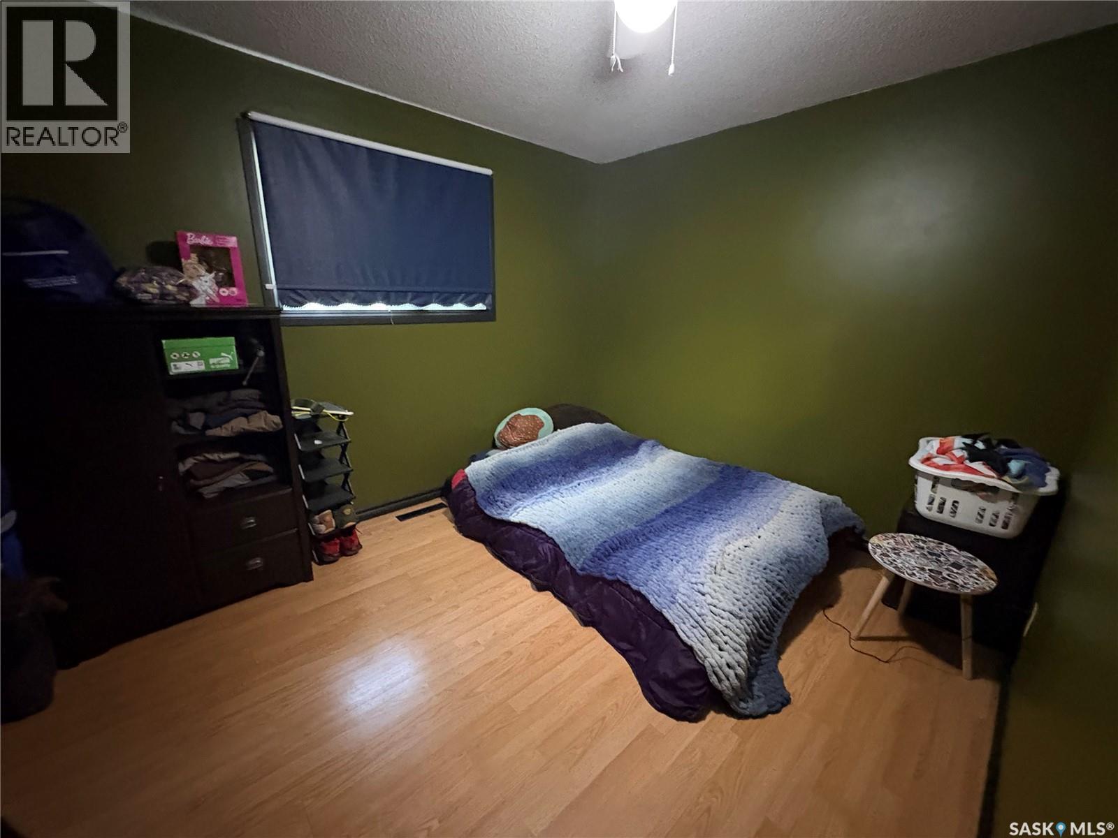 129 3Rd Street Ne, Wadena, SK - Indoor Photo Showing Bedroom