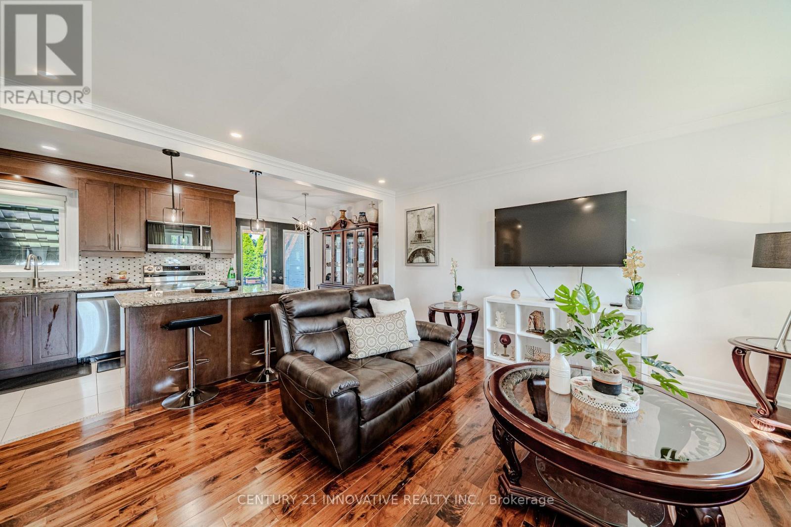 60 Dorking Crescent, Toronto, ON - Indoor
