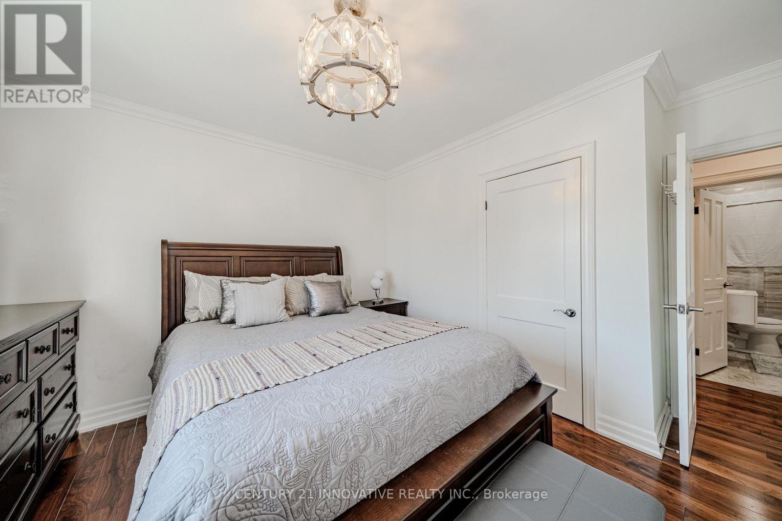 60 Dorking Crescent, Toronto, ON - Indoor Photo Showing Bedroom
