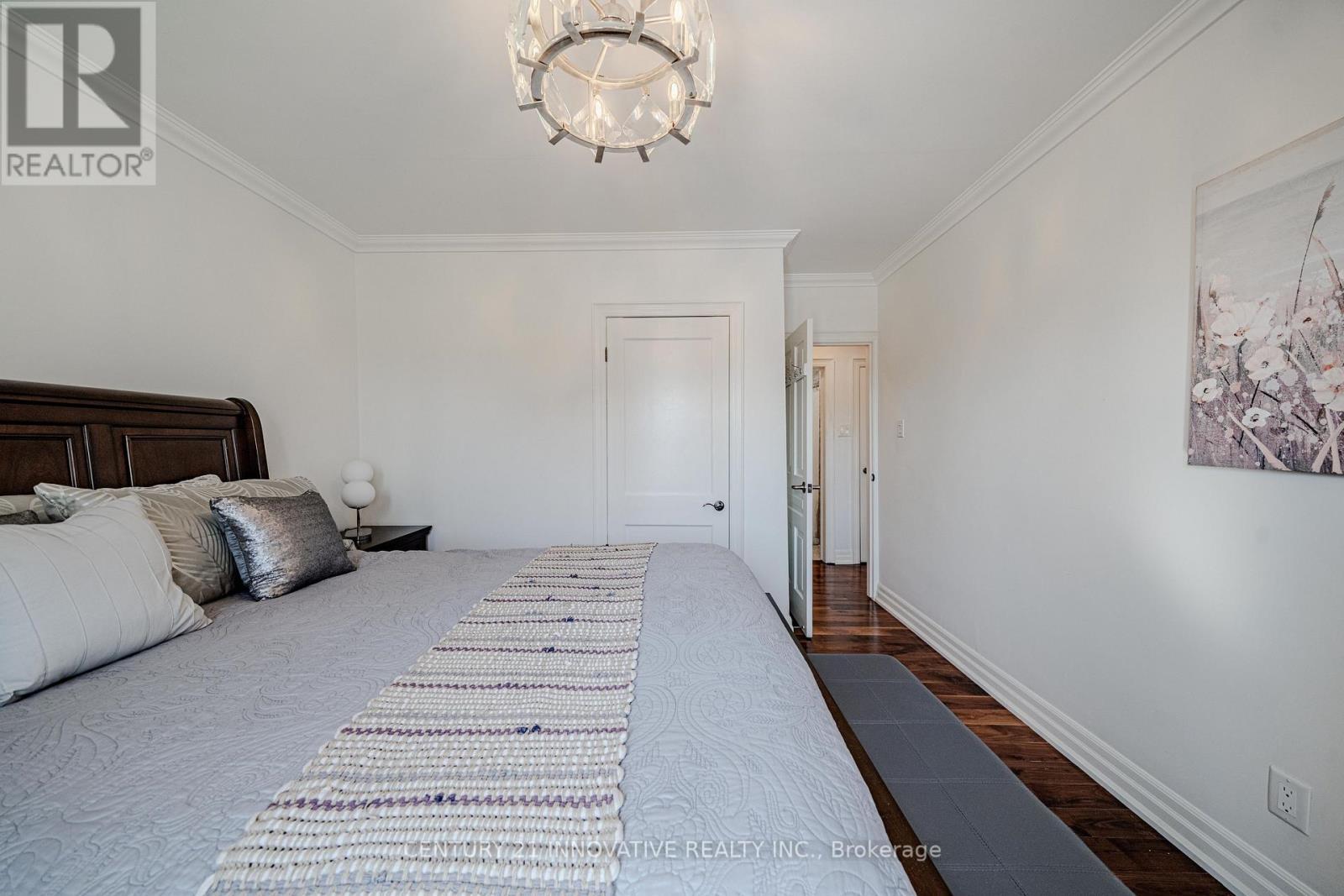 60 Dorking Crescent, Toronto, ON - Indoor Photo Showing Bedroom