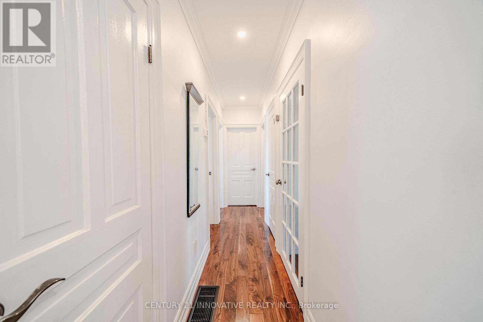 60 Dorking Crescent, Toronto, ON - Indoor Photo Showing Other Room