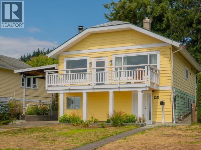 5370 Laburnum Ave, Powell River, BC - Outdoor