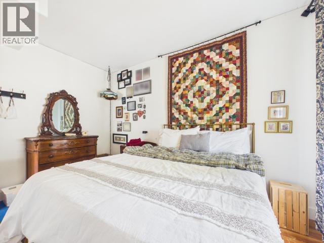 5370 Laburnum Ave, Powell River, BC - Indoor Photo Showing Bedroom