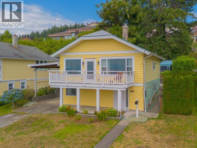 5370 Laburnum Ave, Powell River, BC - Outdoor