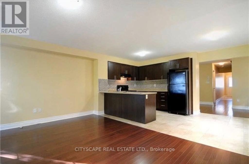 1136 Schooling Drive E, Oshawa, ON - Indoor Photo Showing Kitchen