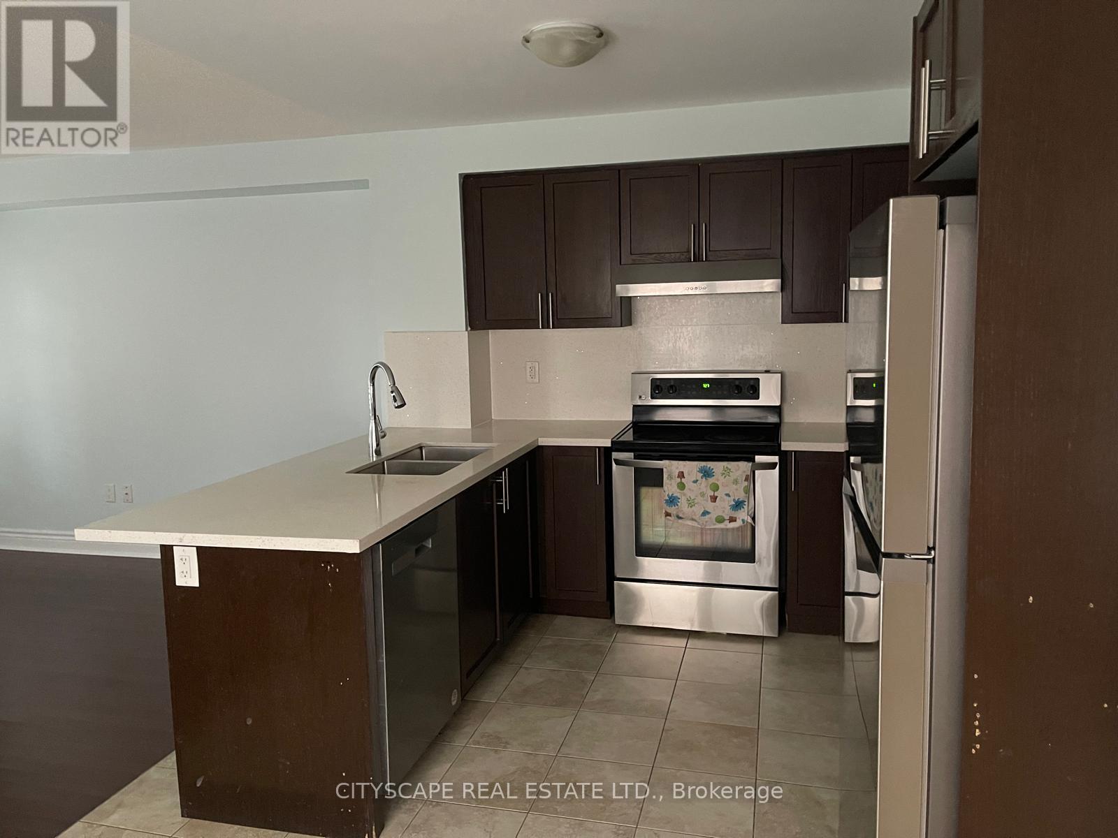 1136 Schooling Drive E, Oshawa, ON - Indoor Photo Showing Kitchen With Double Sink