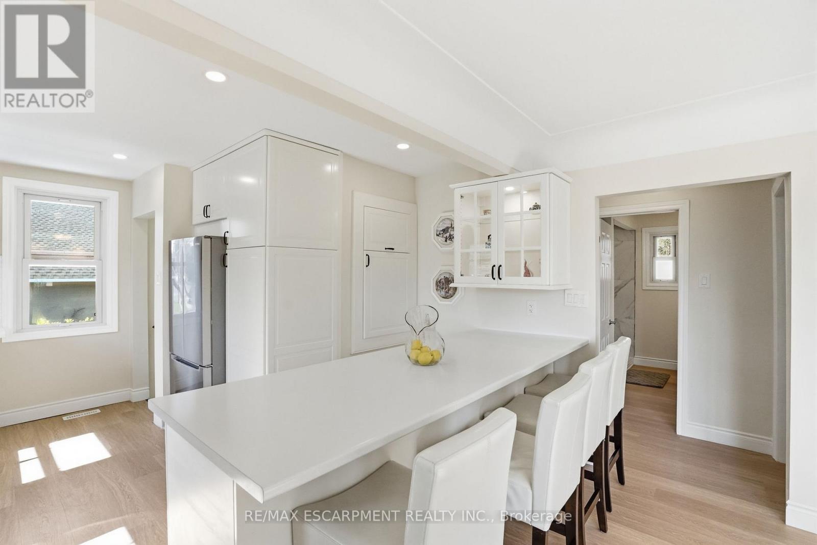 894 Garth Street, Hamilton, ON - Indoor