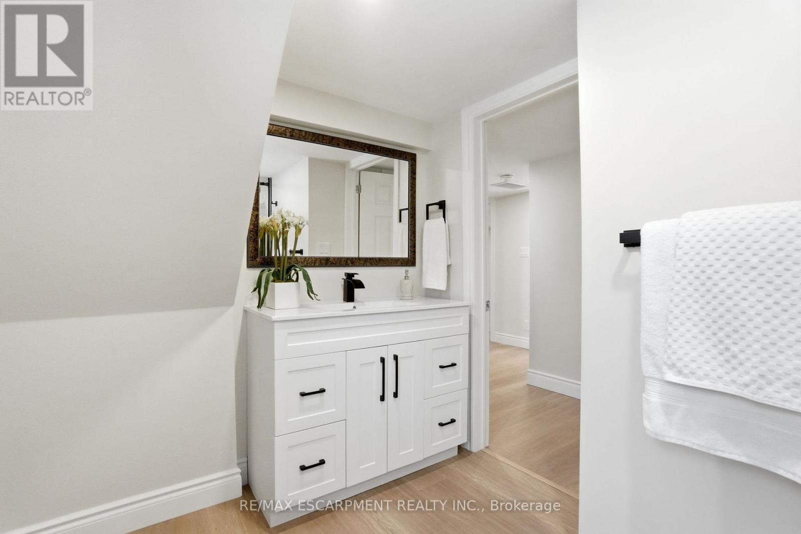 894 Garth Street, Hamilton, ON - Indoor Photo Showing Other Room