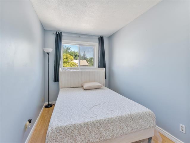 95 Trafford Park, Winnipeg, MB - Indoor Photo Showing Bedroom