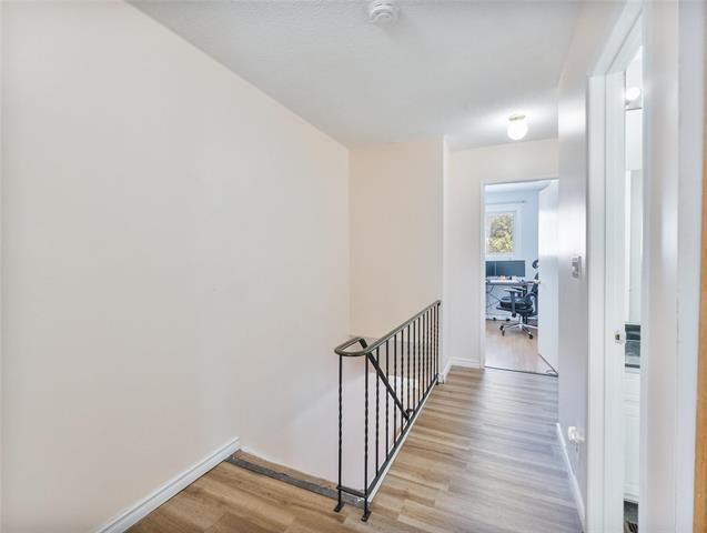 95 Trafford Park, Winnipeg, MB - Indoor Photo Showing Other Room