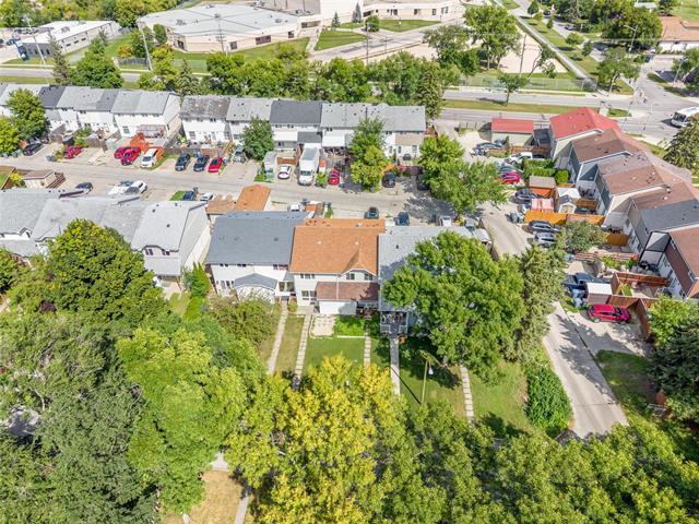 95 Trafford Park, Winnipeg, MB - Outdoor With View