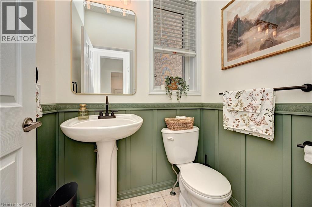 222 Baldwin Drive, Cambridge, ON - Indoor Photo Showing Bathroom