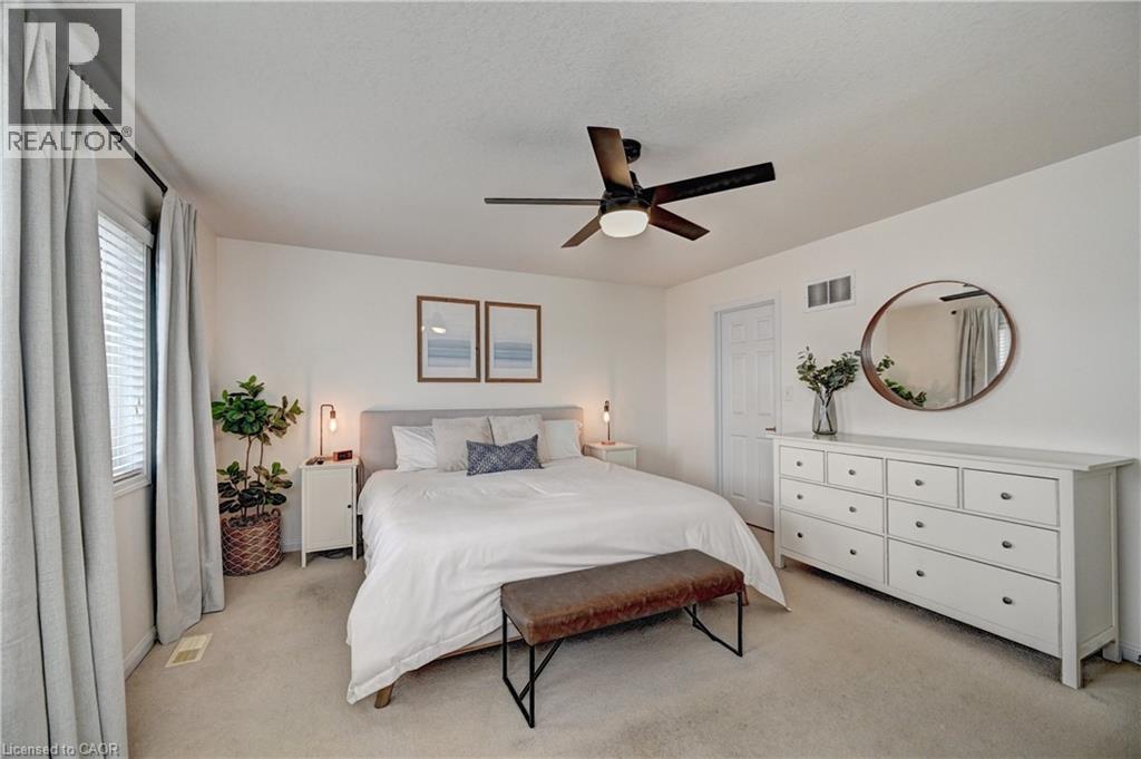 222 Baldwin Drive, Cambridge, ON - Indoor Photo Showing Bedroom