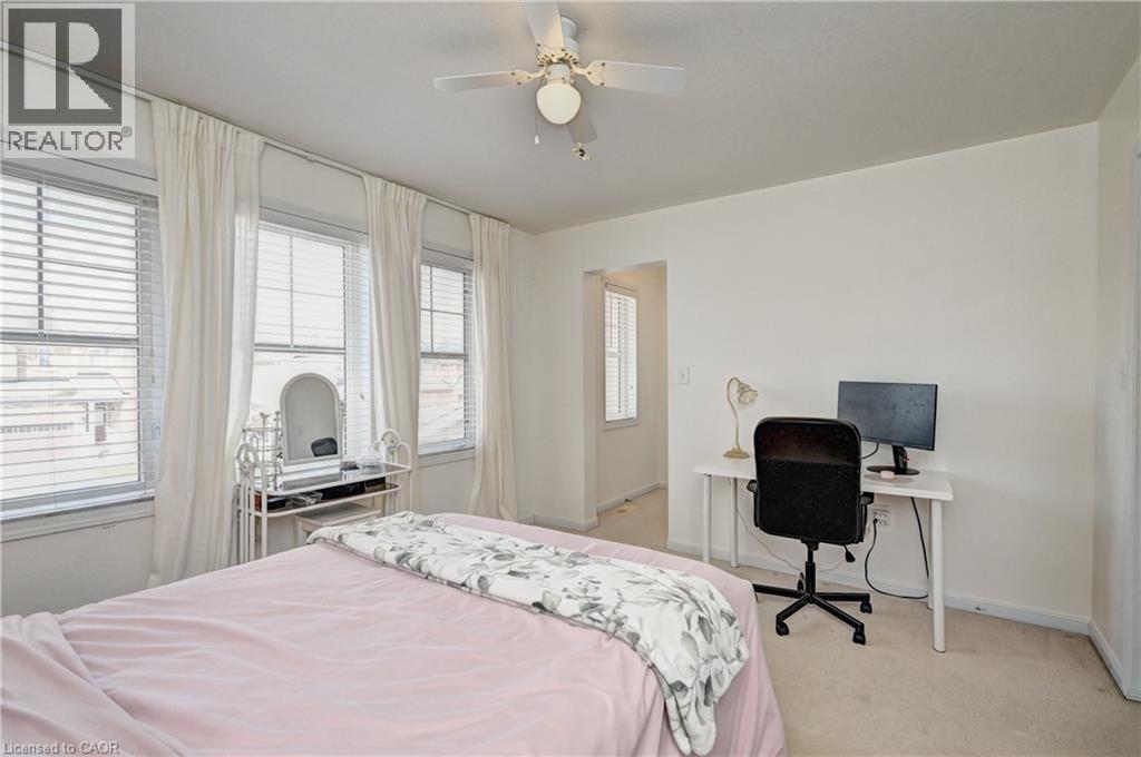 222 Baldwin Drive, Cambridge, ON - Indoor Photo Showing Bedroom