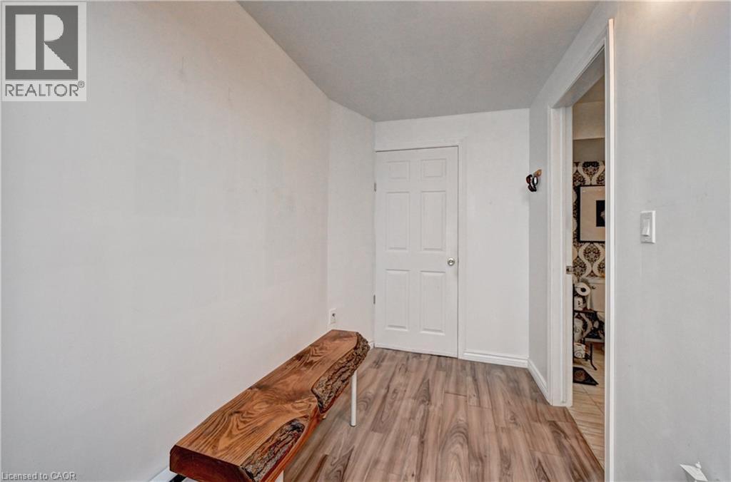 222 Baldwin Drive, Cambridge, ON - Indoor Photo Showing Other Room