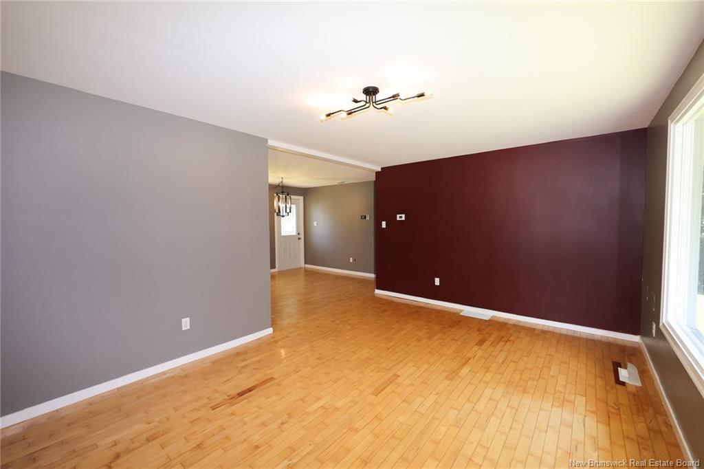 43 Broadview Ave, Fredericton, NB
