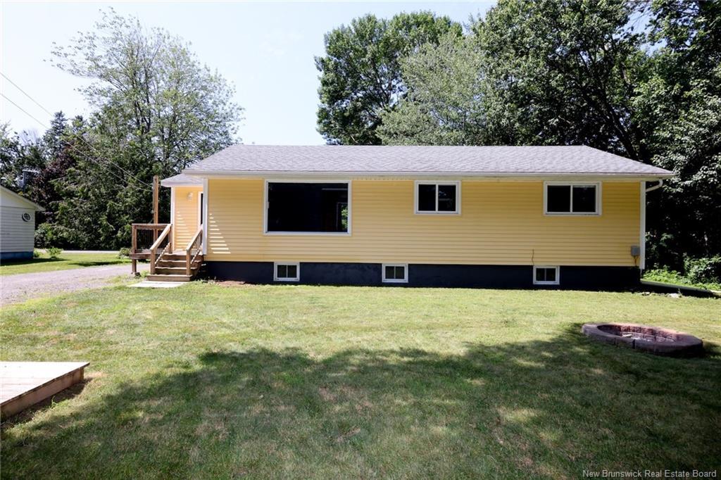 43 Broadview Ave, Fredericton, NB