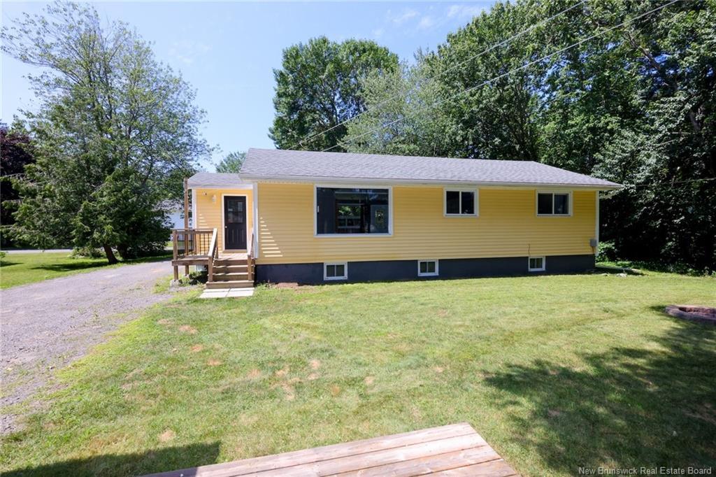 43 Broadview Ave, Fredericton, NB