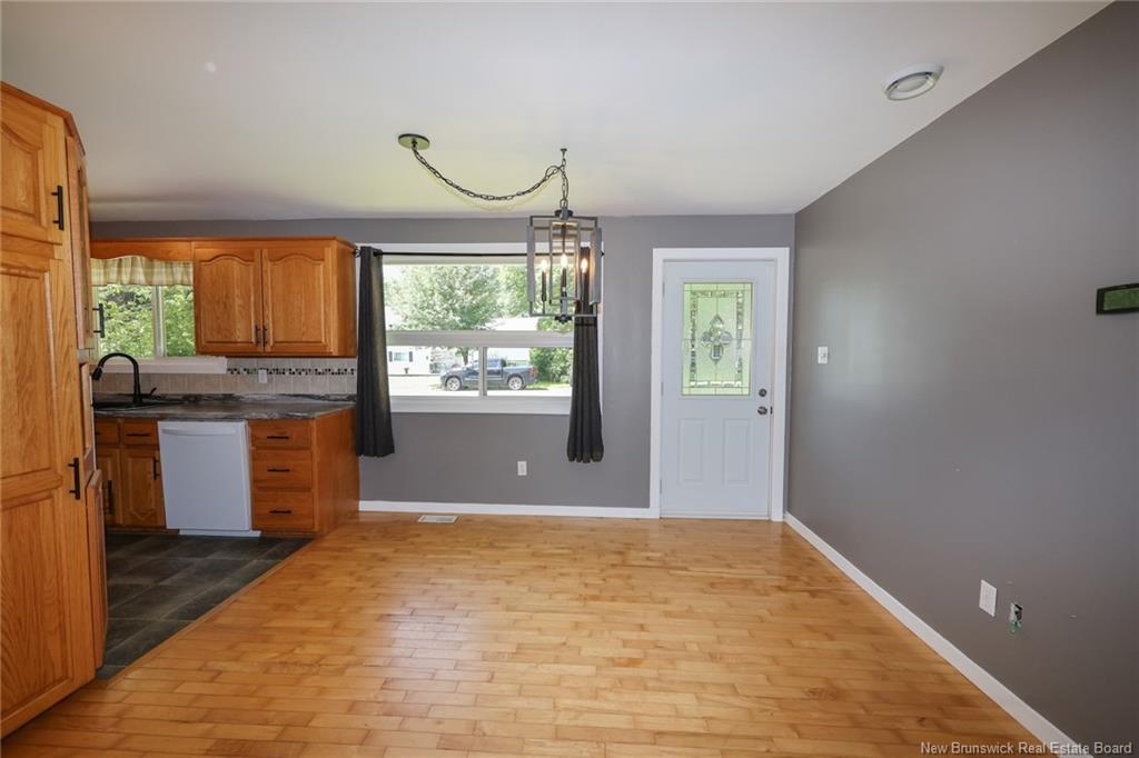 43 Broadview Ave, Fredericton, NB